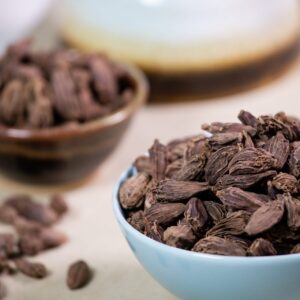 BLACK CARDAMOM (KALI/MOTI ELAICHI)